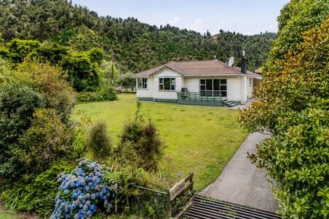 Photo of property in 568 Matau Road North, Matau, Stratford, 4395
