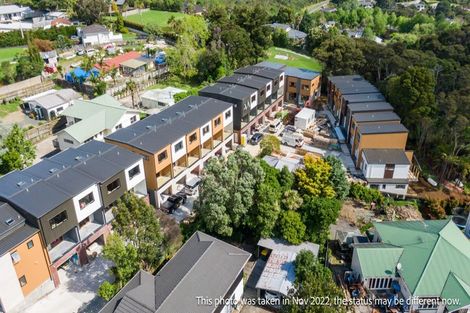 Photo of property in 4/9 Schnapper Rock Road, Greenhithe, Auckland, 0632