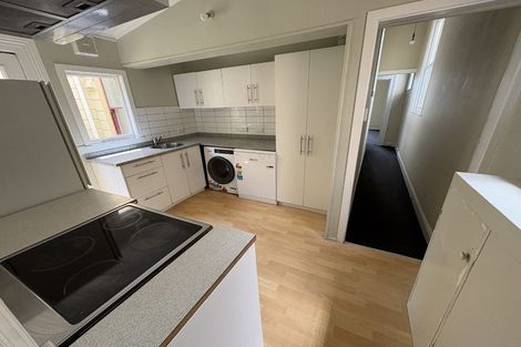 Photo of property in 1/18 Clifton Terrace, Kelburn, Wellington, 6012