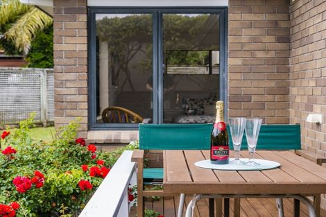 Photo of property in 31 Gilberd Place, Torbay, Auckland, 0630