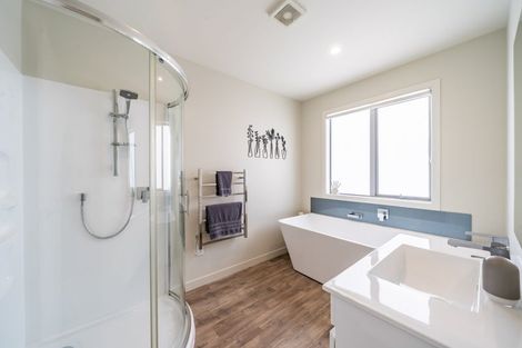 Photo of property in 4 Semaphore Lane, Whitby, Porirua, 5024