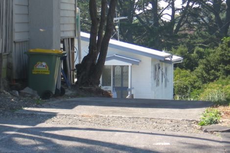 Photo of property in 2/25 Mahara Avenue, Birkenhead, Auckland, 0626