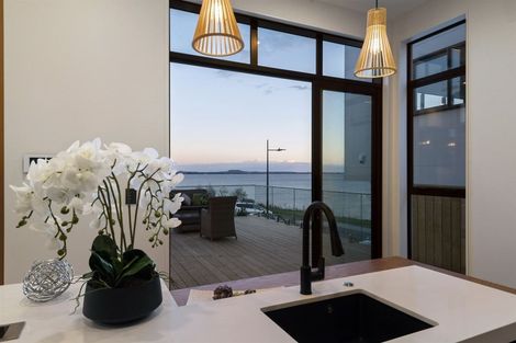 Photo of property in 1 Seawind Way, Hobsonville, Auckland, 0616