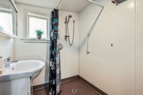 Photo of property in 661 Ferry Road, Woolston, Christchurch, 8023