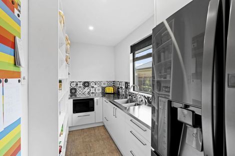 Photo of property in 46 Holiday Drive, Mairehau, Christchurch, 8052