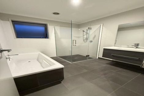 Photo of property in 98 Ridgedale Road, Silverdale, 0932