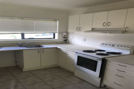 Photo of property in 20 Carlas Way, Ranui, Auckland, 0612