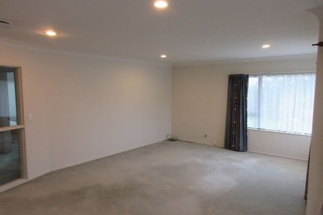 Photo of property in 15u6 Glanmire Road, Newlands, Wellington, 6037