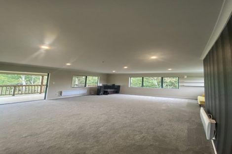 Photo of property in 172 Paraite Road, Paraite, New Plymouth, 4373