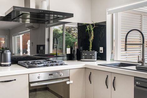 Photo of property in 18 Vinci Court, Manurewa, Auckland, 2105
