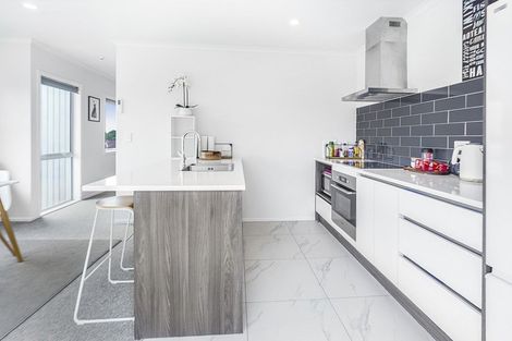 Photo of property in 12u1 Scotland Place, Hillcrest, Hamilton, 3216