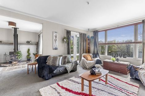 Photo of property in 71 Mountain Road, Sentry Hill, New Plymouth, 4373