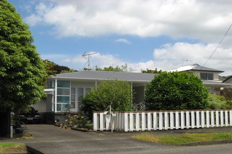 Photo of property in 138 Kitchener Road, Pukekohe, 2120