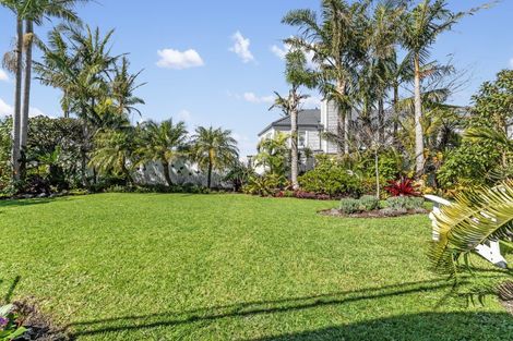 Photo of property in 2/16 Marama Street, Castor Bay, Auckland, 0620