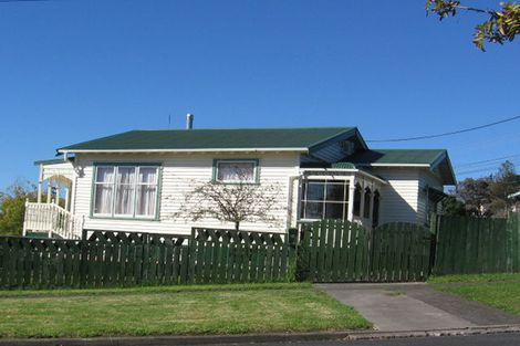 Photo of property in 11 Brandon Road, Glen Eden, Auckland, 0602