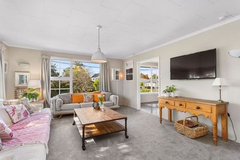 Photo of property in 13 Claremont Avenue, Papanui, Christchurch, 8053