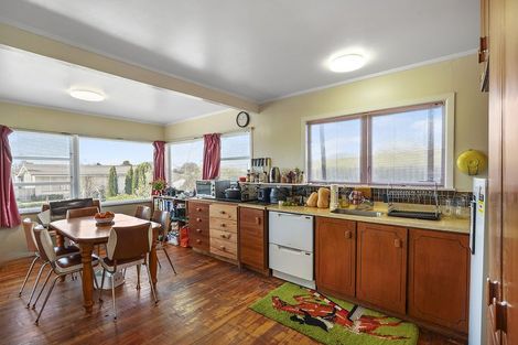 Photo of property in 24 Springfield Crescent, Enderley, Hamilton, 3214