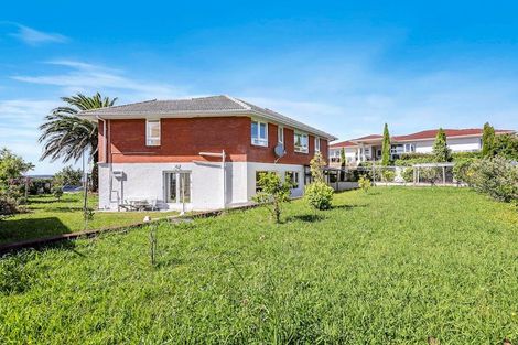 Photo of property in 342 Te Atatu Road, Te Atatu South, Auckland, 0610