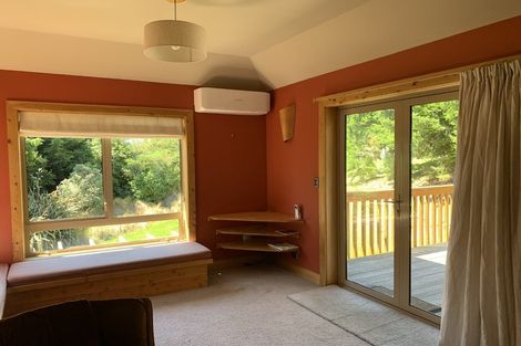 Photo of property in 8 Drake Place, Lake Hawea, Wanaka, 9382