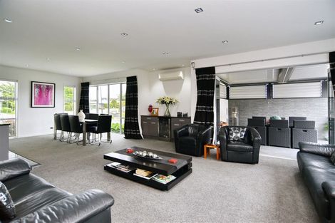 Photo of property in 2 Brookwater Avenue, Northwood, Christchurch, 8051