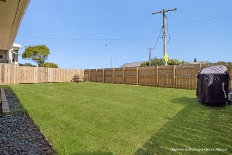 Photo of property in 112a Queen Street, Waiuku, 2123