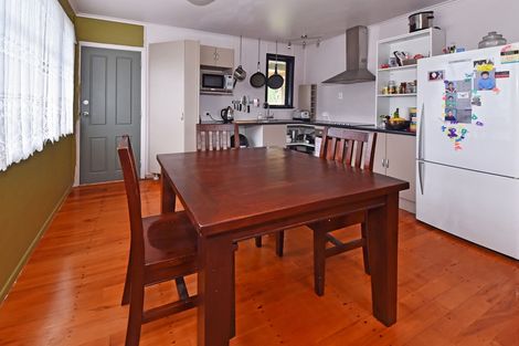 Photo of property in 16 Claymore Street, Manurewa, Auckland, 2102