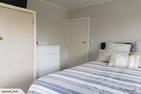 Photo of property in 37 Gilliam Street, New Lynn, Auckland, 0600