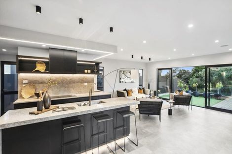 Photo of property in 22 Pukeko Road, Hobsonville, 0616