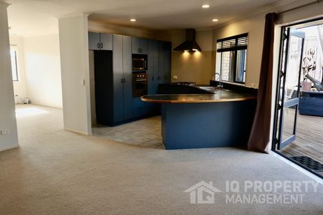 Photo of property in 11 Cognac Place, Henderson, Auckland, 0612