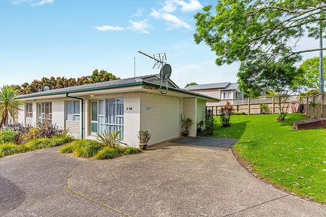 Photo of property in 1/38 Edmonton Road, Henderson, Auckland, 0612