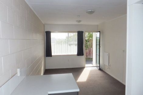 Photo of property in 4/84 Lake Road, Frankton, Hamilton, 3204