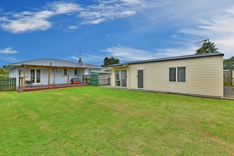 Photo of property in 16 Claymore Street, Manurewa, Auckland, 2102