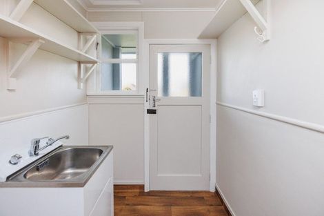 Photo of property in 45 Godley Street, Halcombe, 4779