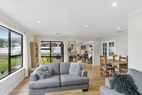 Photo of property in 61 Satara Crescent, Khandallah, Wellington, 6035