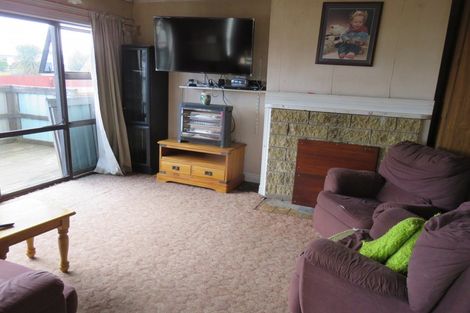 Photo of property in 18 Russell Street, Westport, 7825