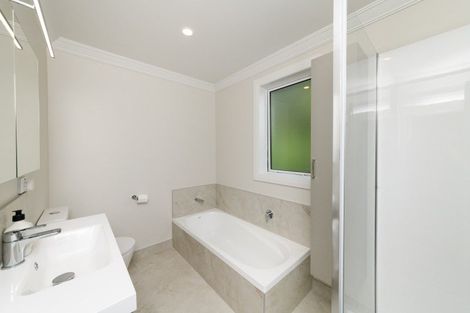 Photo of property in 7b Denbigh Place, Awapuni, Palmerston North, 4412