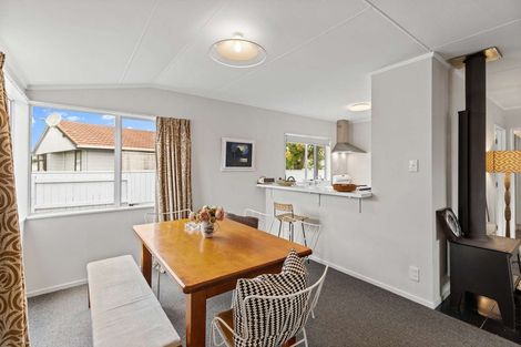 Photo of property in 8 Mercury Street, Milson, Palmerston North, 4414