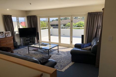 Photo of property in 15 Hikanui Place, Havelock North, 4130