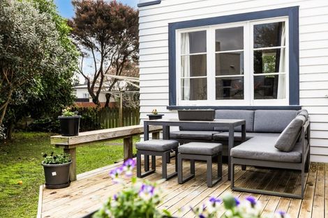 Photo of property in 7 Higgins Street, Marewa, Napier, 4110