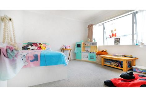 Photo of property in 11u1 Crosher Place, Silverdale, Hamilton, 3216