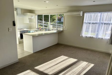 Photo of property in 19 Castleford Street, Green Bay, Auckland, 0604