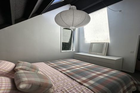 Photo of property in 2/62 South Karori Road, Karori, Wellington, 6012