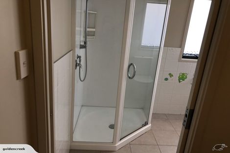 Photo of property in 11 Siena Place, Te Atatu Peninsula, Auckland, 0610