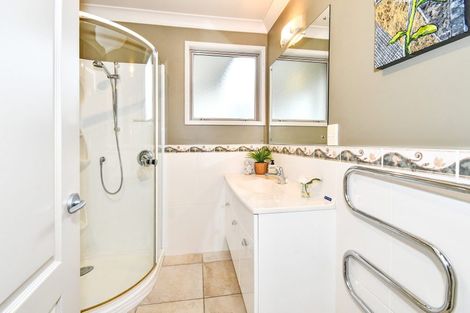 Photo of property in 53 Keywella Drive, Conifer Grove, Takanini, 2112