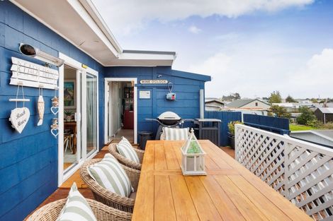 Photo of property in 7 Chaffey Street, Foxton Beach, Foxton, 4815