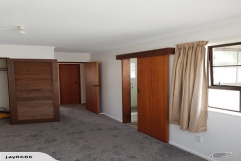 Photo of property in 24 Mcenroe Grove, Naenae, Lower Hutt, 5011