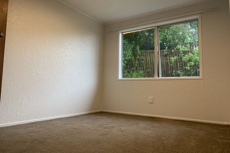 Photo of property in 14 Kilcar Place, Massey, Auckland, 0614