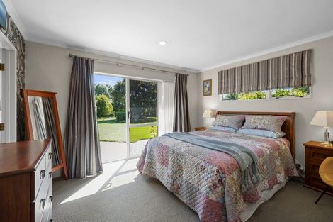 Photo of property in 63 Mcgiven Drive, Ridgewood, New Plymouth, 4371