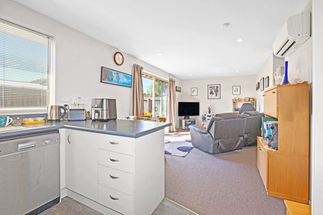 Photo of property in 1/160 Breezes Road, Aranui, Christchurch, 8061