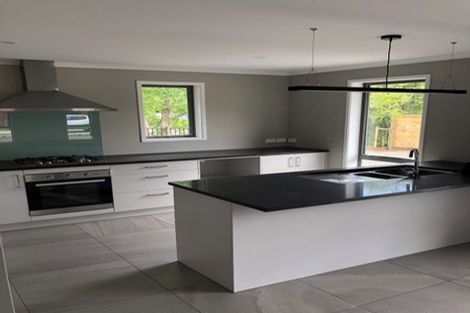 Photo of property in 4 Genoa Place, Whitby, Porirua, 5024